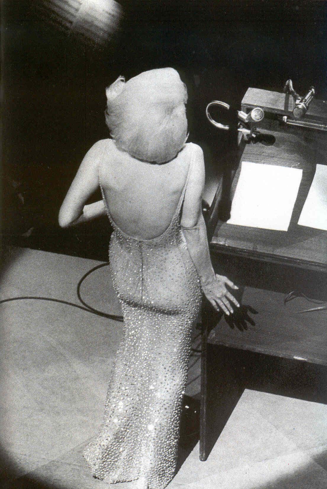 Платье Мэрилин Монро на дне рождения Кеннеди